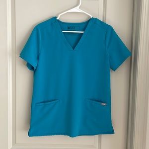 Figs Casma 3-Pocket Scrub Top. Teal. Small. Only worn 2x. Excellent Condition